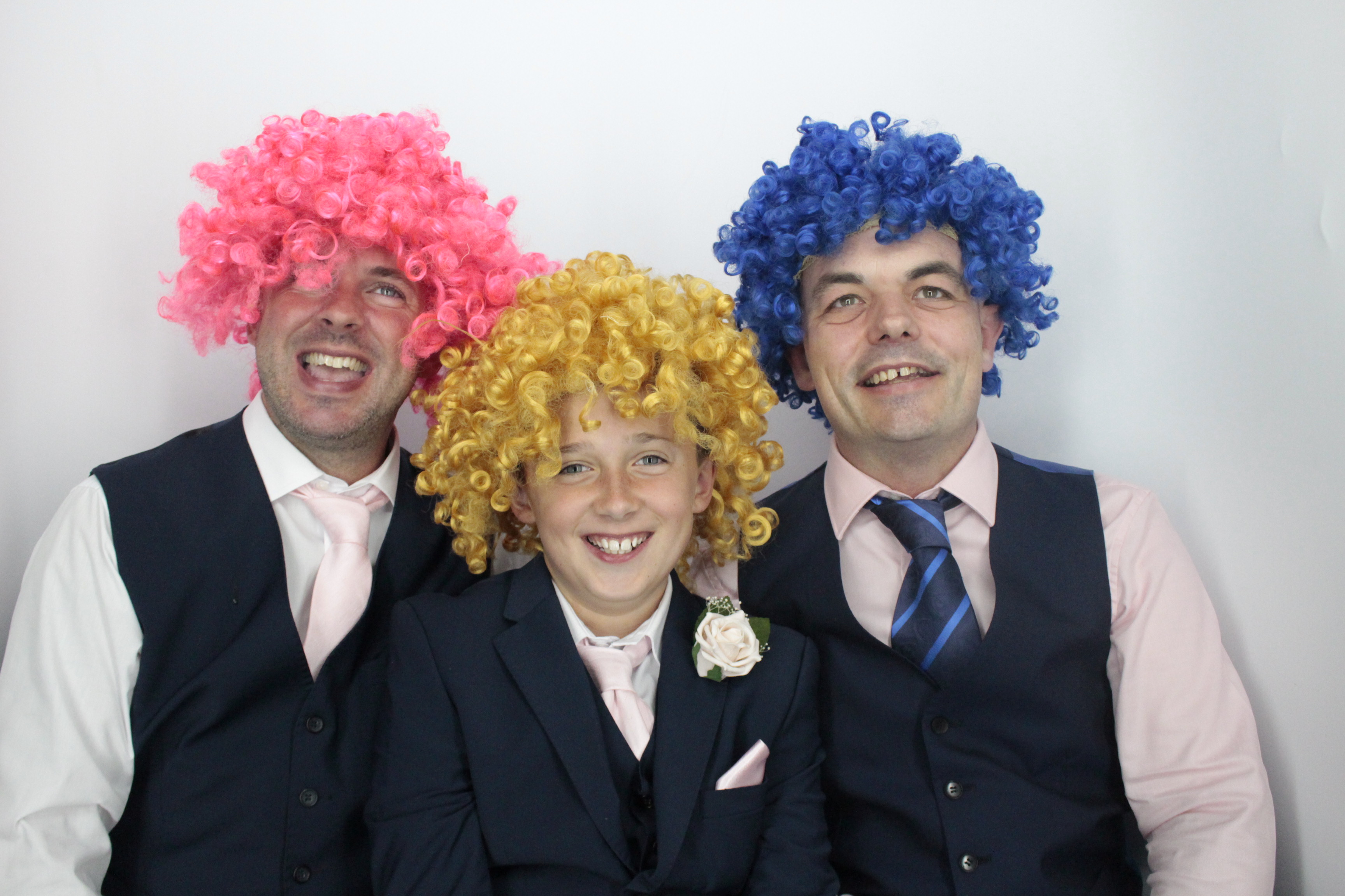 Kim & Andy's Wedding | View more photos from the event at gallery.myphotoboothexperience.co.uk/u/MyPhotoBoothExperienceLtd/Kim-Andys-Wedding